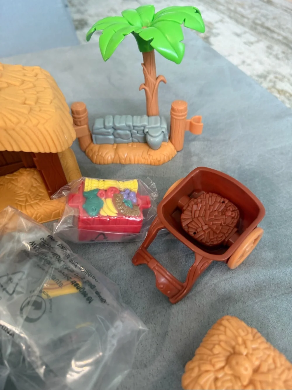 Fisher-Price Little People Deluxe Christmas Story NEW